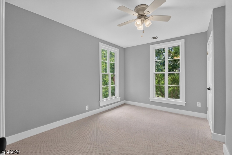 23 Amwell Rd Property Photo 47