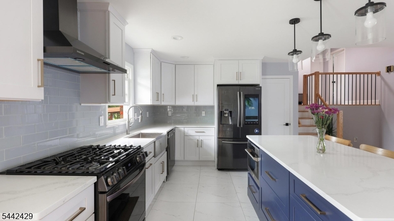 2101 Orchard Ter Property Photo 18