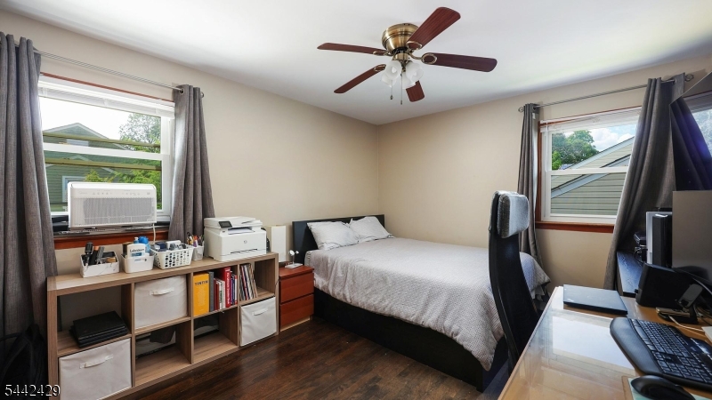 2101 Orchard Ter Property Photo 24