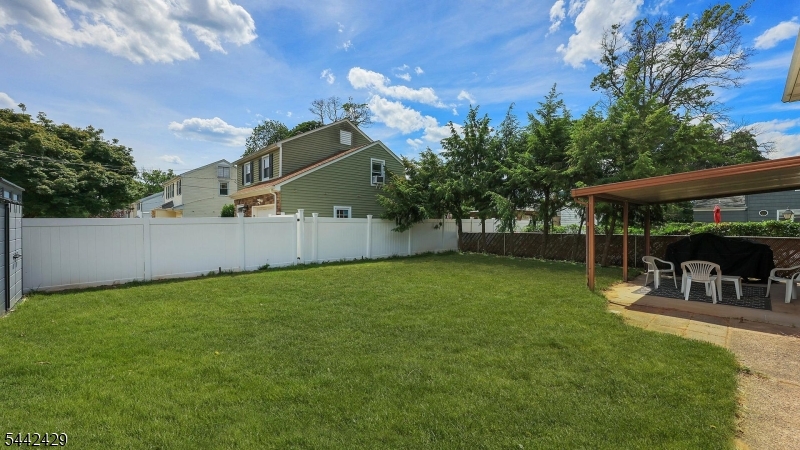 2101 Orchard Ter Property Photo 30