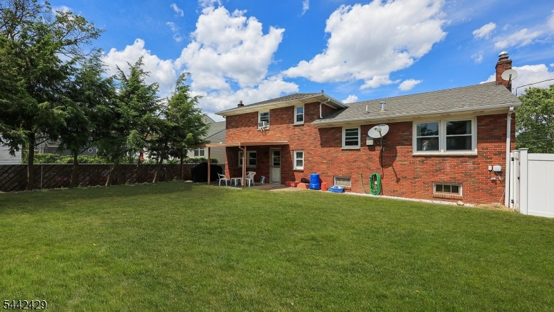 2101 Orchard Ter Property Photo 31
