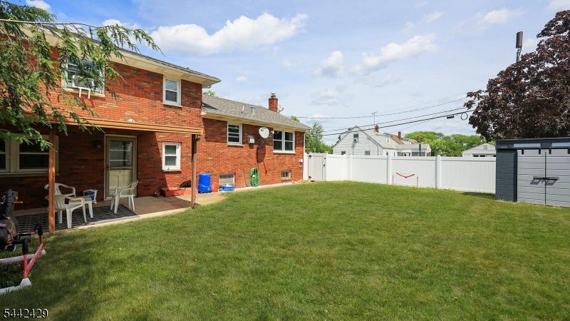 2101 Orchard Ter Property Photo 33