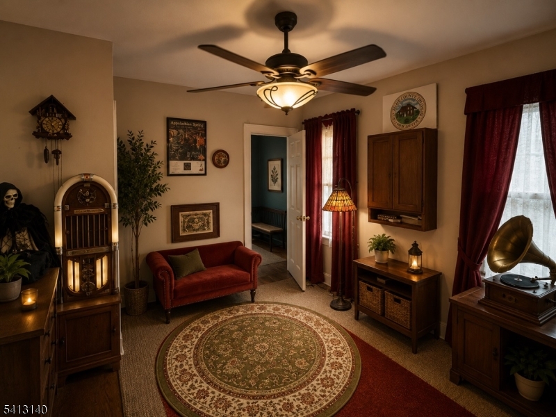 16 Elizabeth Ave Property Photo 5