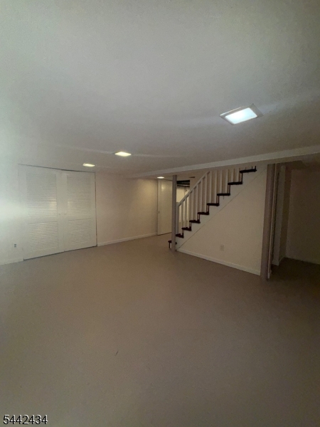 324 E Cedar St Property Photo 15