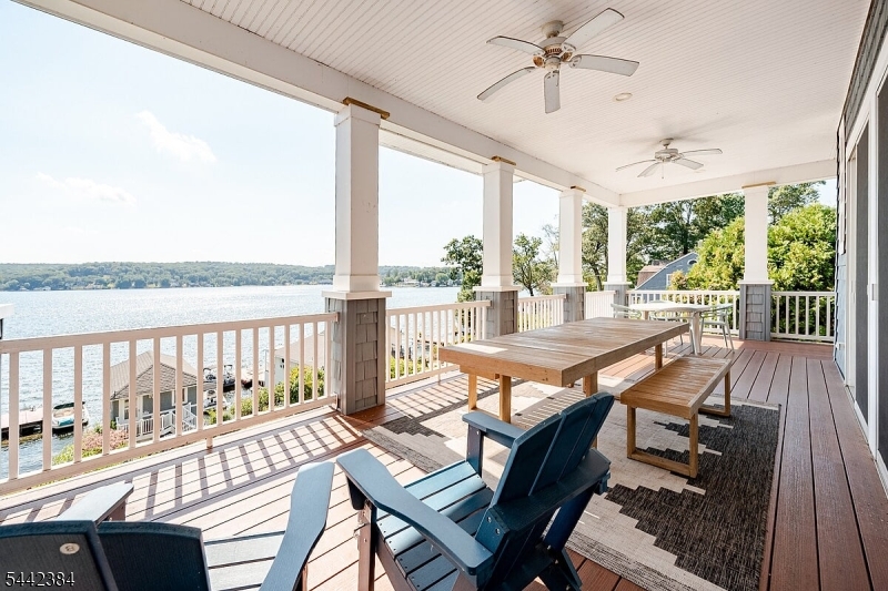 307 Lakeside Blvd Property Photo 1