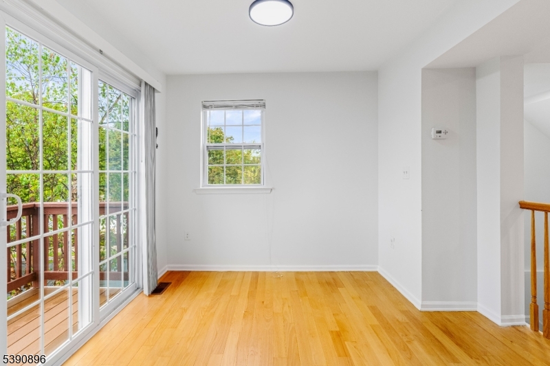8 Alfred Ave Property Photo 6