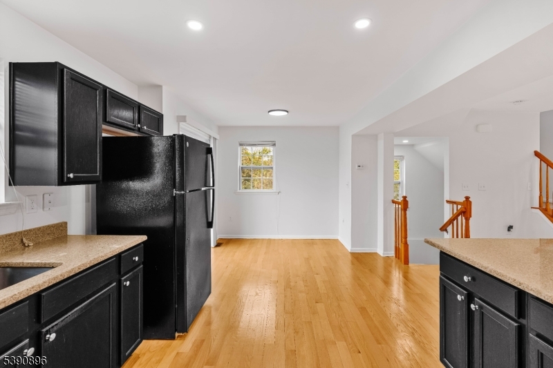 8 Alfred Ave Property Photo 10