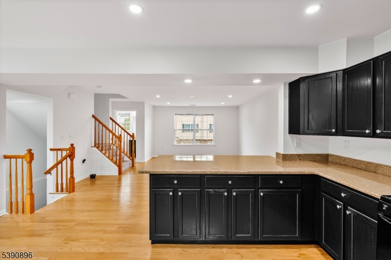 8 Alfred Ave Property Photo 11