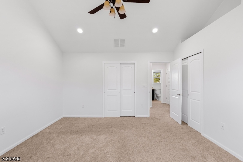 8 Alfred Ave Property Photo 15