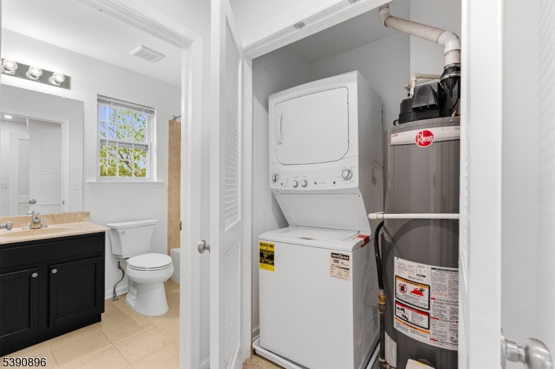 8 Alfred Ave Property Photo 18