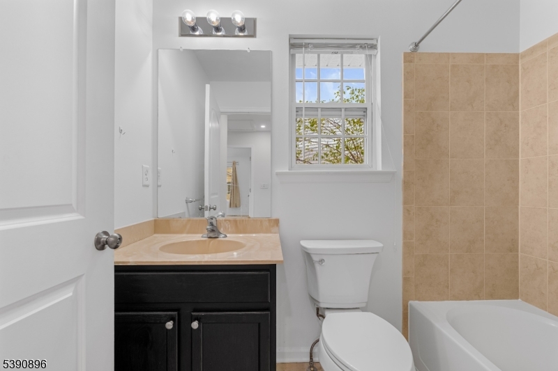 8 Alfred Ave Property Photo 19
