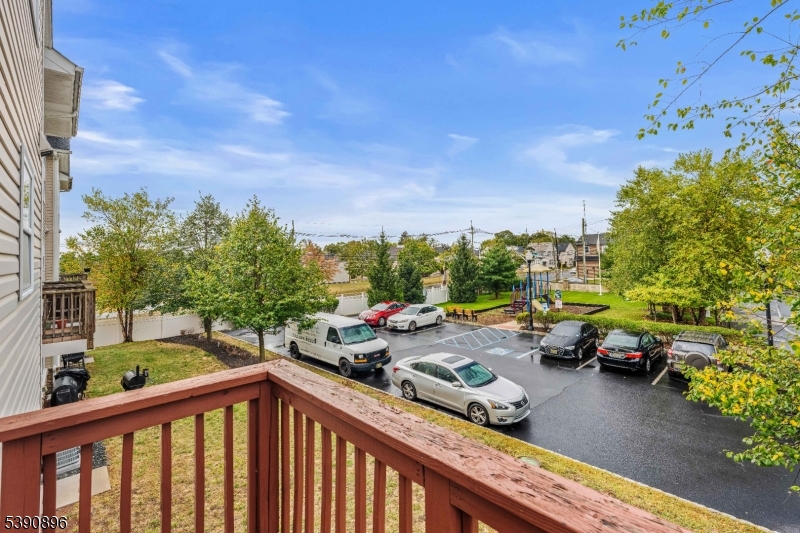 8 Alfred Ave Property Photo 27