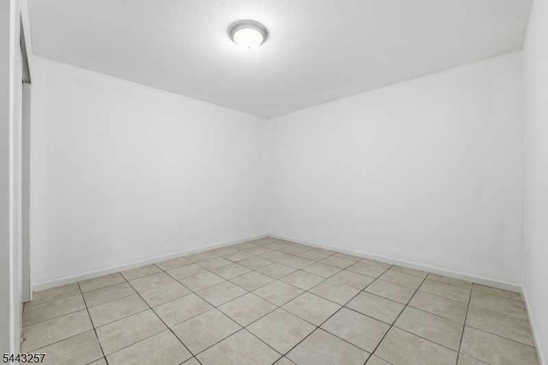 126 N 9th 1 Property Photo 12