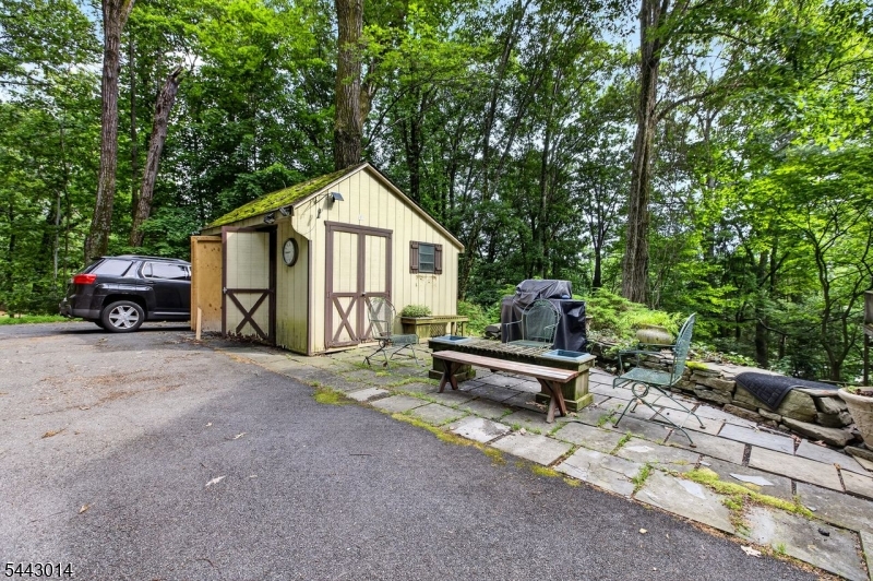 1 Hillside Ave Property Photo 3