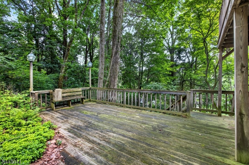 1 Hillside Ave Property Photo 9