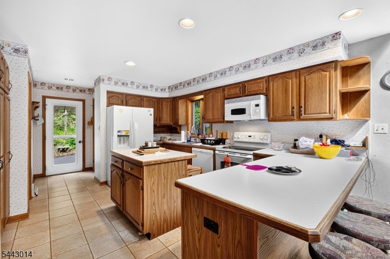 1 Hillside Ave Property Photo 10