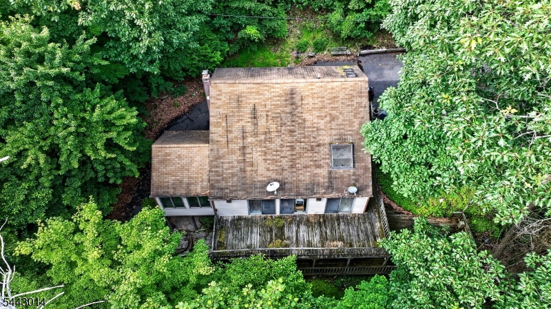 1 Hillside Ave Property Photo 38
