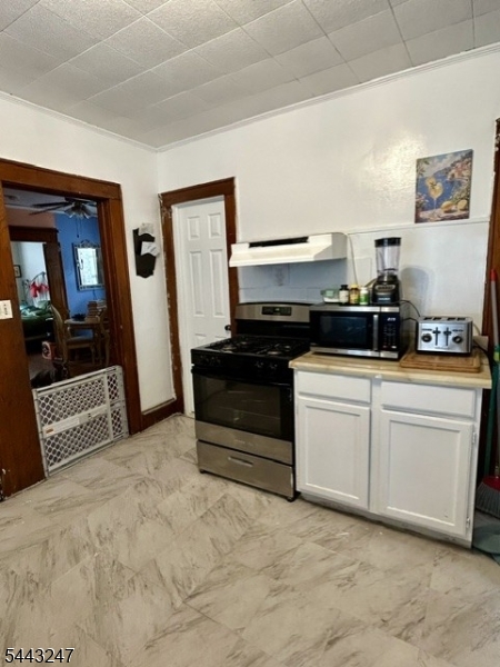 523 Richmond St Property Photo 2