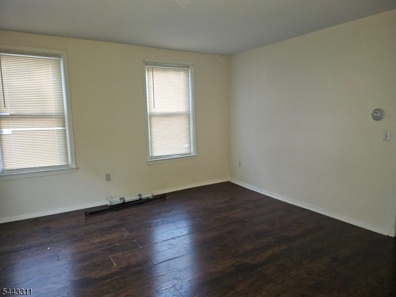 470 Nye Ave Property Photo 9