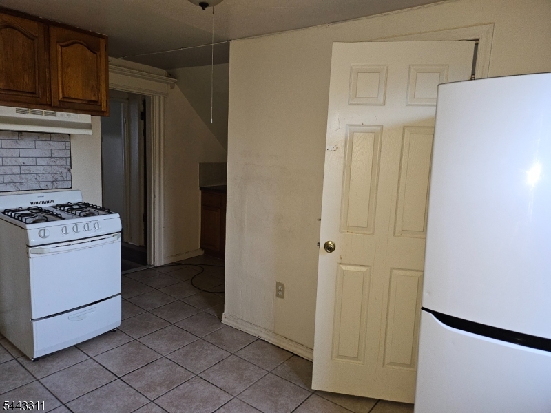 470 Nye Ave Property Photo 13