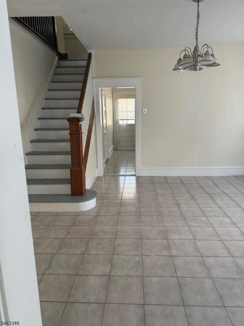 1606 49th St Property Photo 8