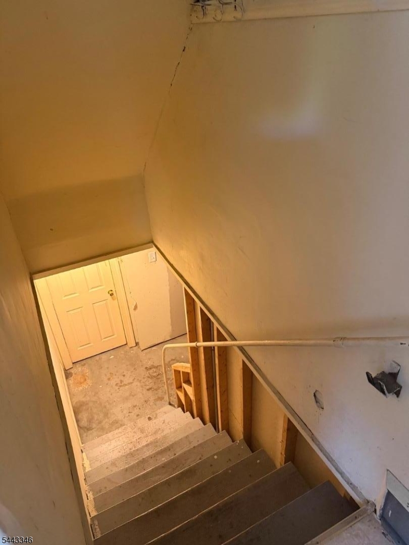1606 49th St Property Photo 13