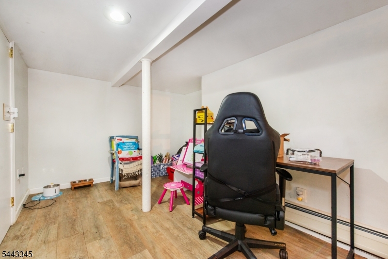 1730 41st St Property Photo 13