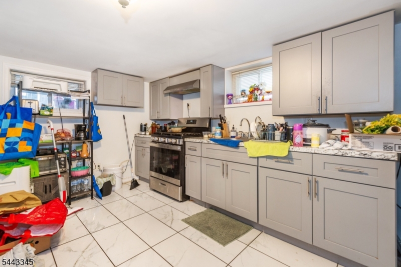 1730 41st St Property Photo 19