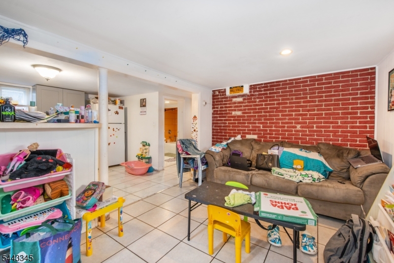 1730 41st St Property Photo 20