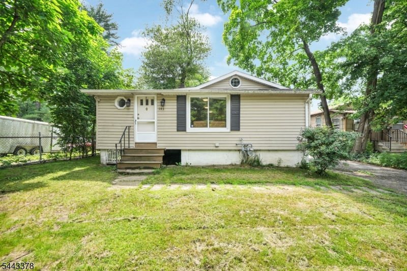 191 Fayette Ave Property Photo 1