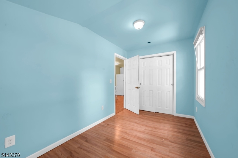 191 Fayette Ave Property Photo 11