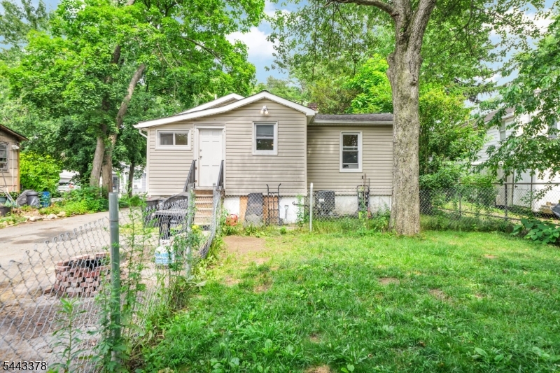 191 Fayette Ave Property Photo 16