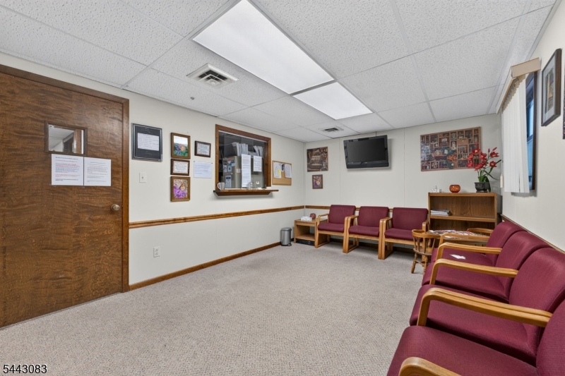 312 Us Highway 206 Property Photo 6