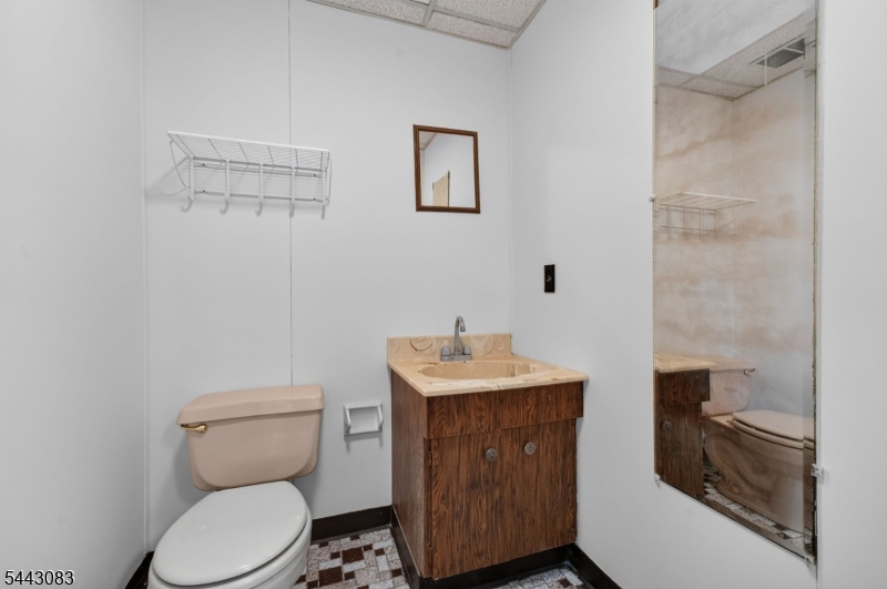 312 Us Highway 206 Property Photo 19