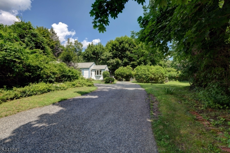 1 Welch Rd Property Photo 4