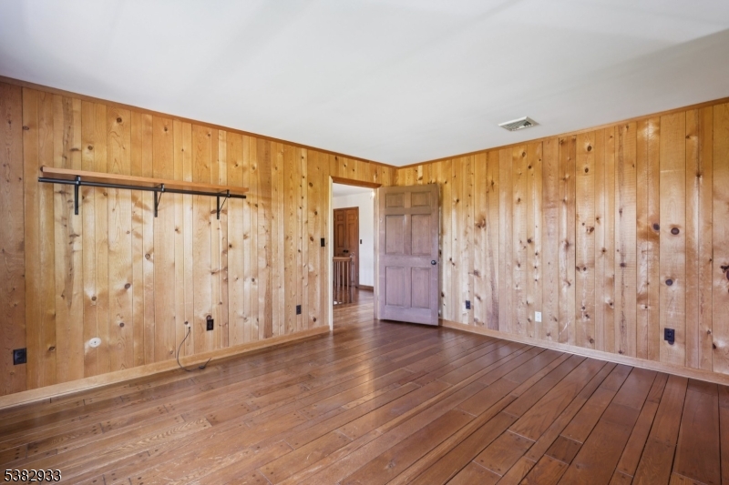 60 Perryville Rd Property Photo 24