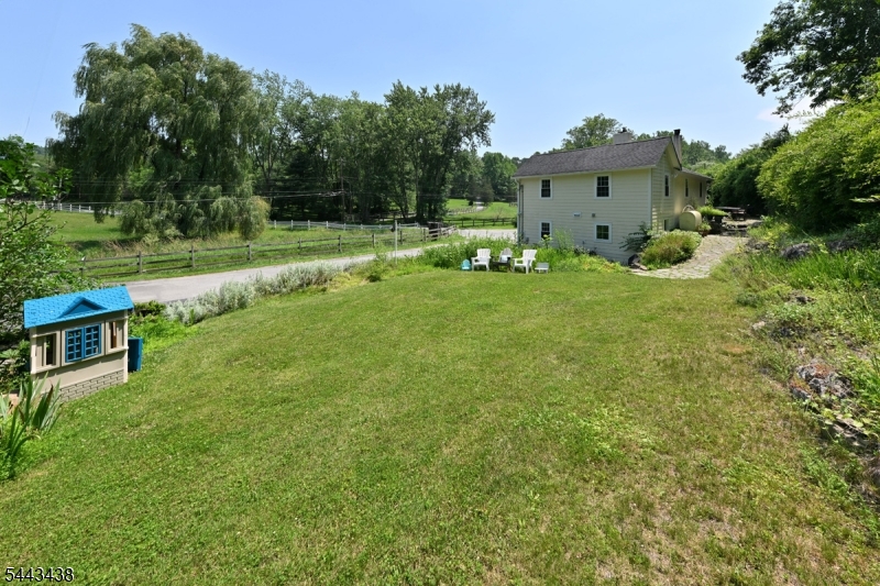 919 Wall St Property Photo 32