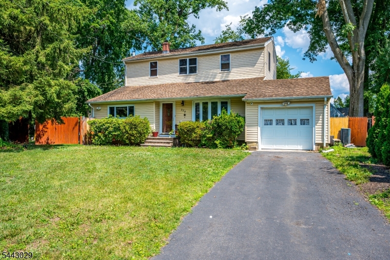 228 Henry Ct Property Photo 1