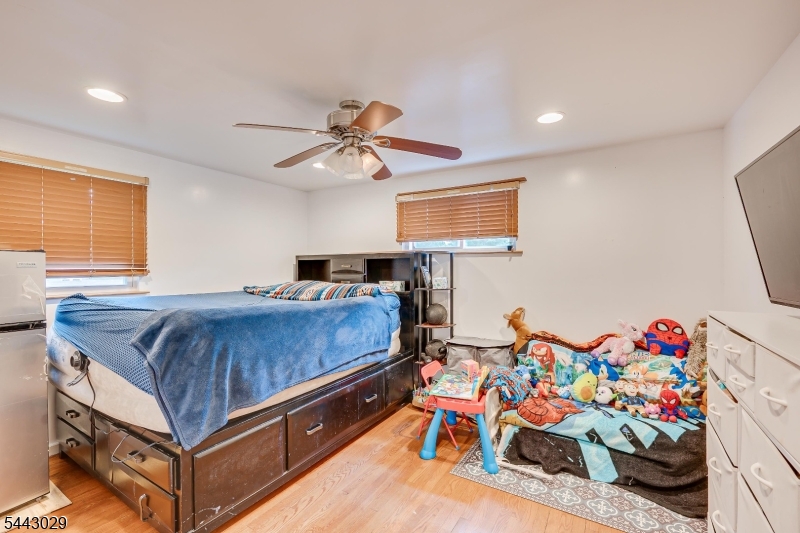 228 Henry Ct Property Photo 8