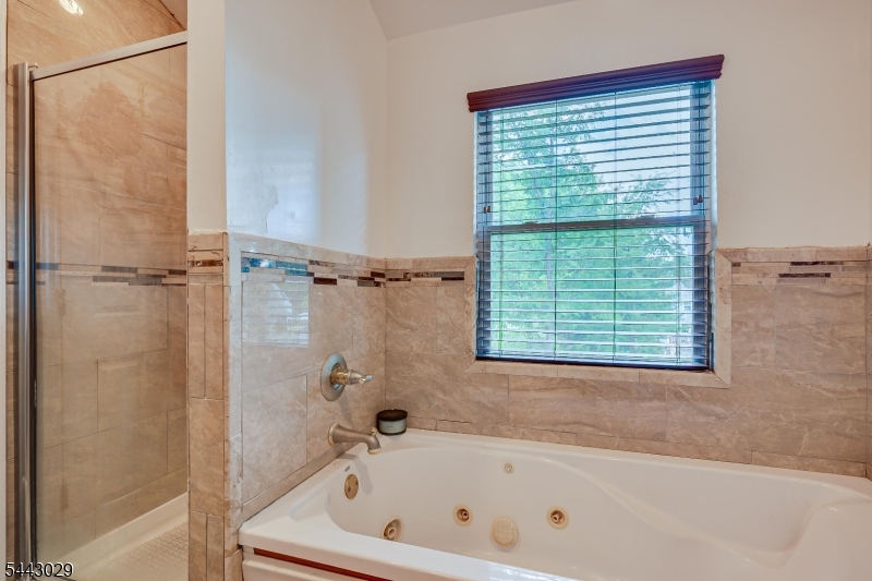 228 Henry Ct Property Photo 13