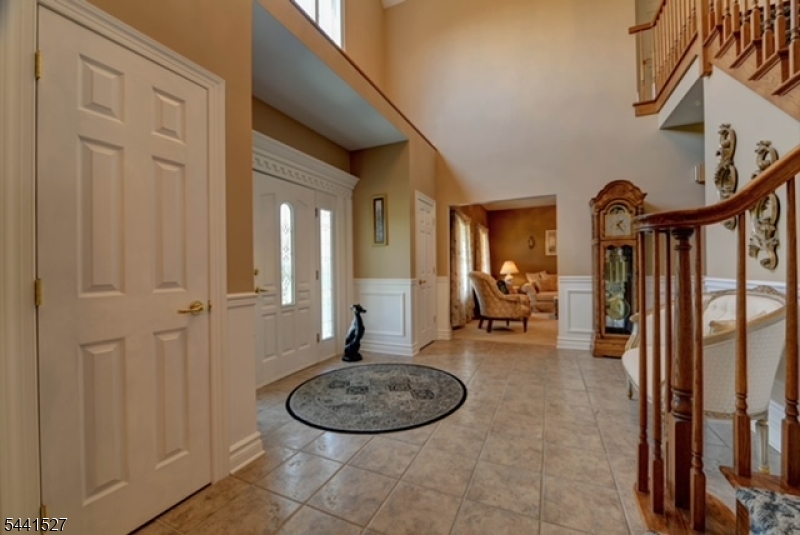 32 Dyer Rd Property Photo 6