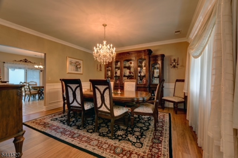 32 Dyer Rd Property Photo 11