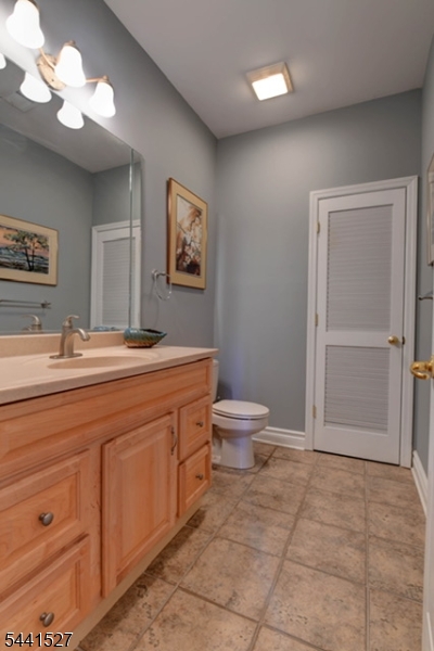 32 Dyer Rd Property Photo 17