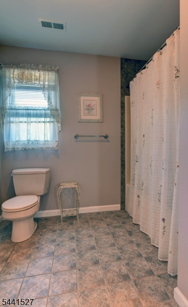32 Dyer Rd Property Photo 29