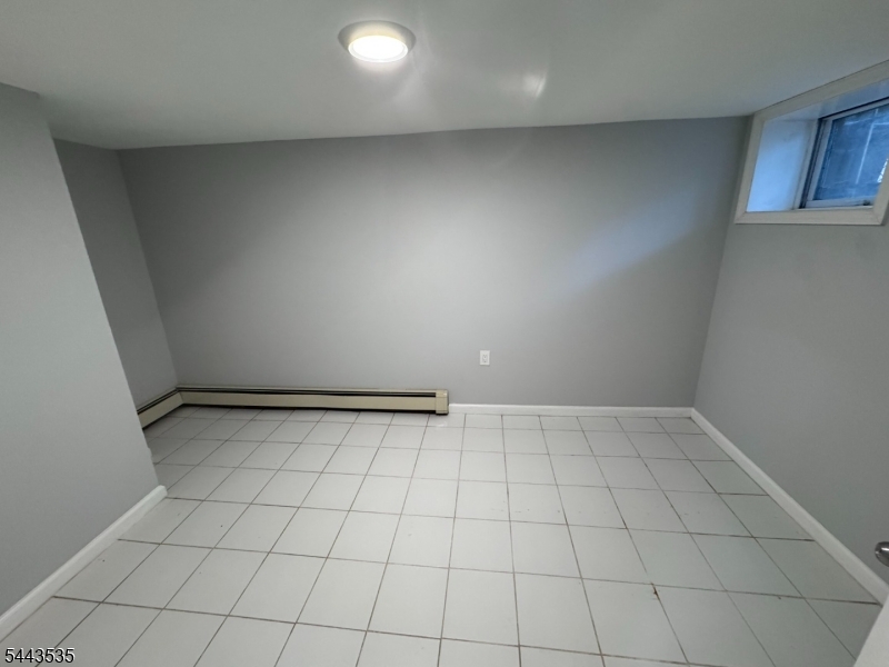 110 Dayton St 1a Property Photo 8