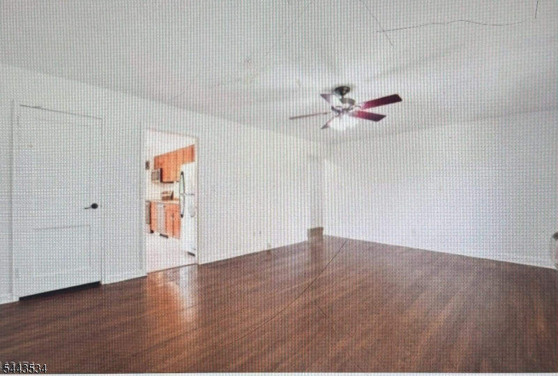 26 Troy Dr B Property Photo 10