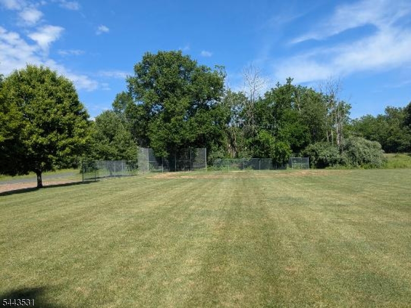 22 Village Square Dr Property Photo 23