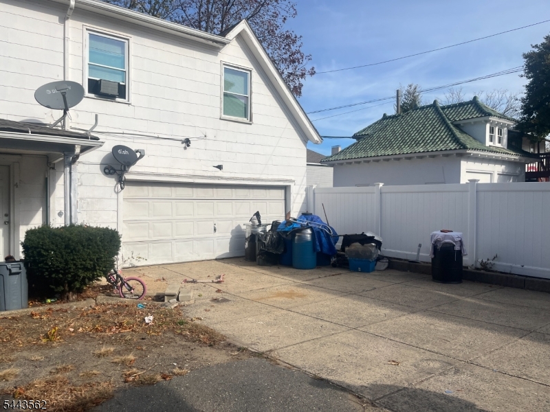 509 4th Ave Property Photo 15