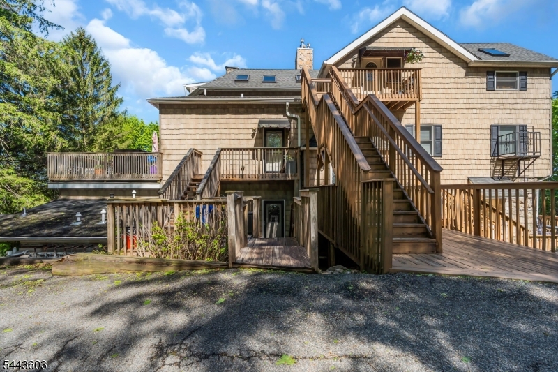 28 Sunset Ter 5 Property Photo 4