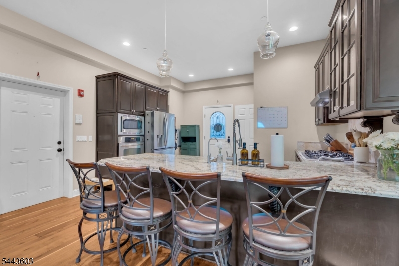 28 Sunset Ter 5 Property Photo 11